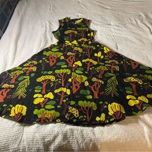 Nooworks Dahlia dress size small Forest print